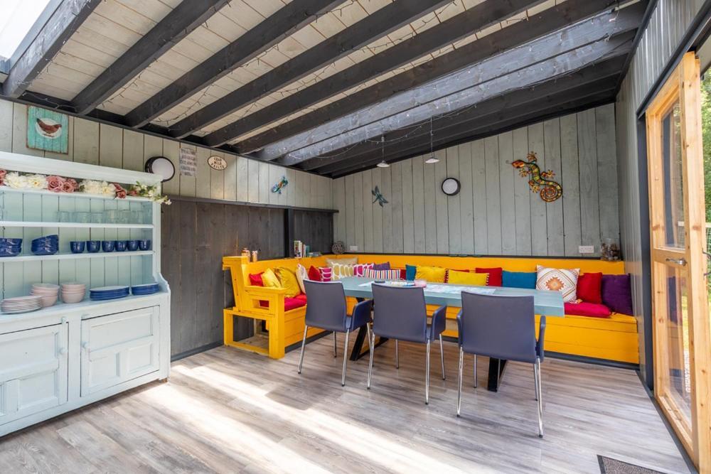 Mount Hillary Holiday Pods Cork Exterior foto